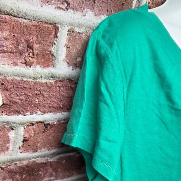 Universal Thread Cropped V-Neck Tee | Small | Emerald Green | 100% Cotton - Picture 3 of 5